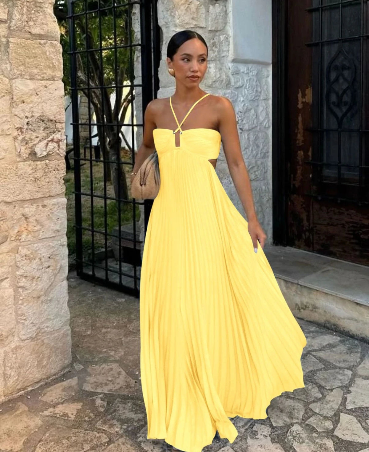 Women's Pleated Backless Maxi Dress
