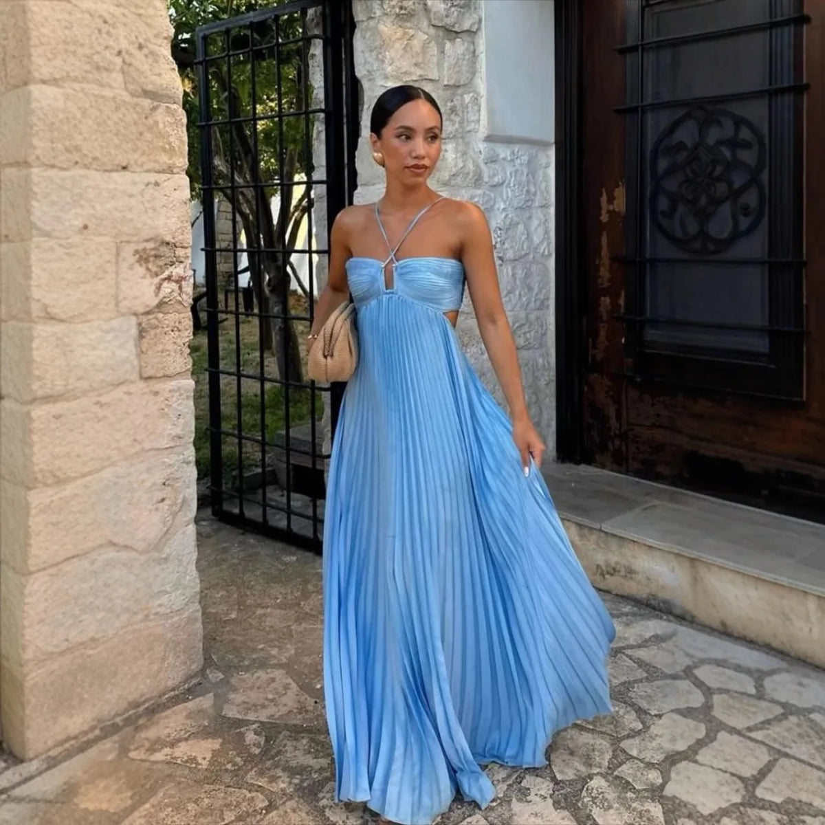Women's Pleated Backless Maxi Dress